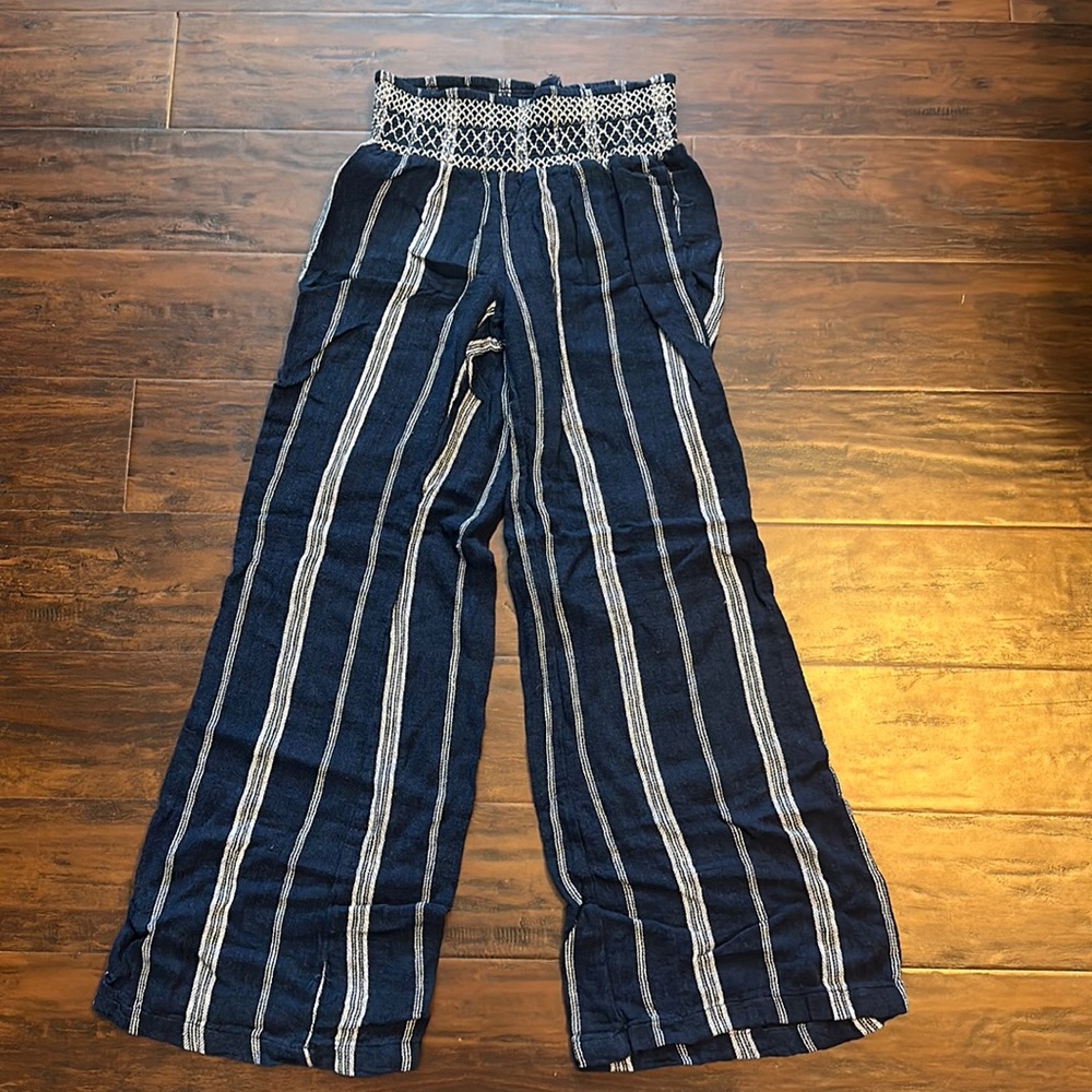 Size small linen pants